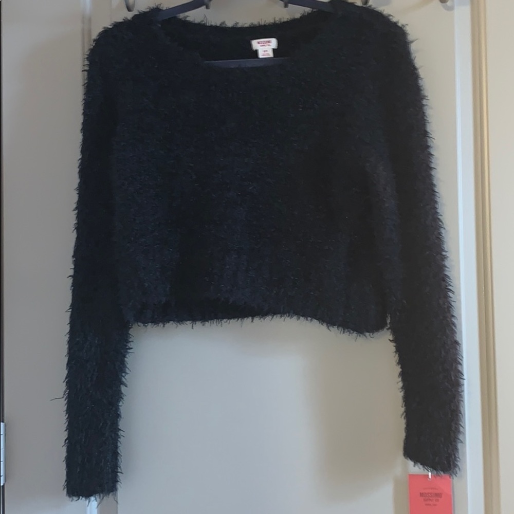 Fuzzy Cropped Sweater
